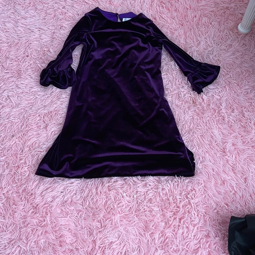 Which dress - Picture 2 of 4